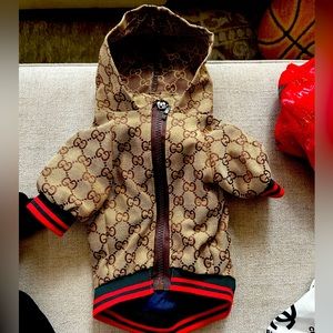 Pet clothes (5 pieces)